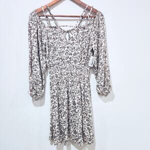 Old Navy Smocked Waist Floral Cold Shoulder Cut Out Mini Dress Size Small NEW